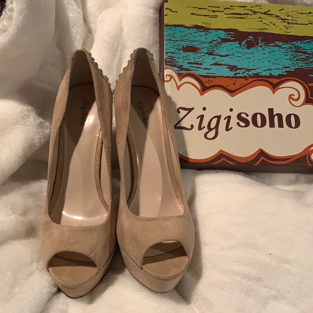 Ziggy Soho very high heels